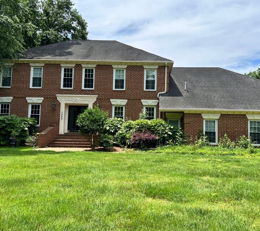 Exterior brick painting before